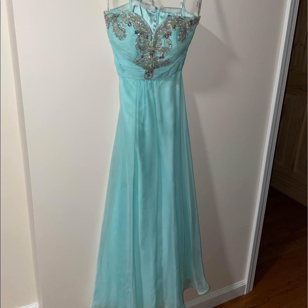 Prom dress size 2 with Alterations